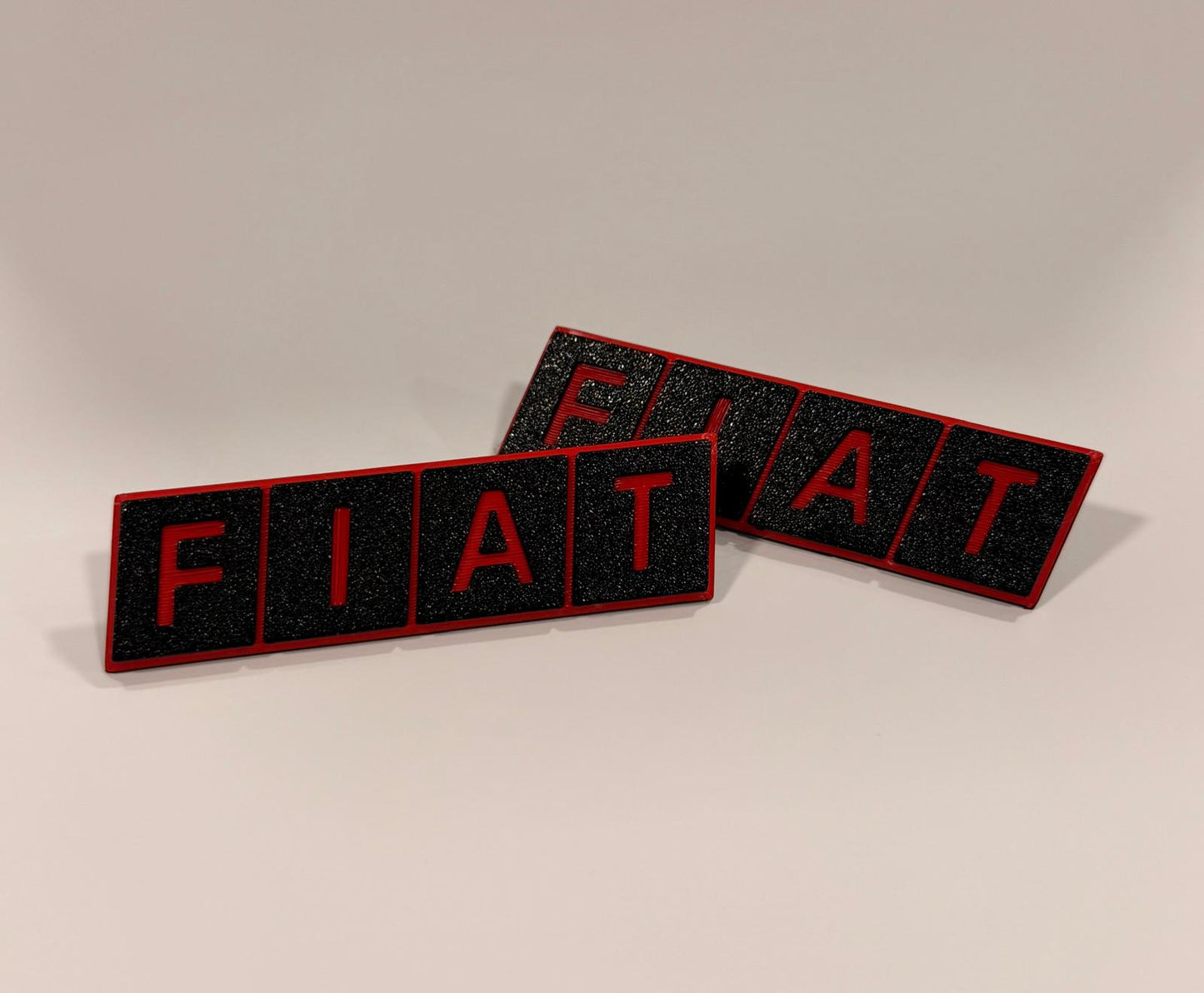 Fregi logo Fiat compatibile per modanature Panda prima serie kit da 2pz Vari Colori